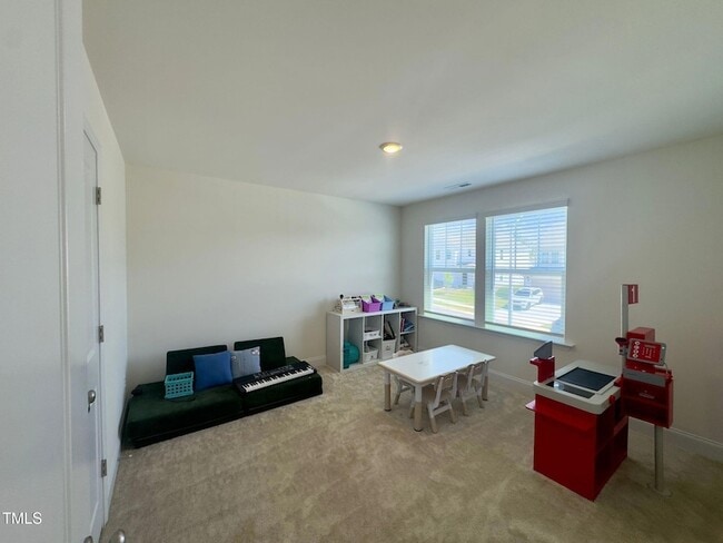 Building Photo - 109 Steel Springs Ln