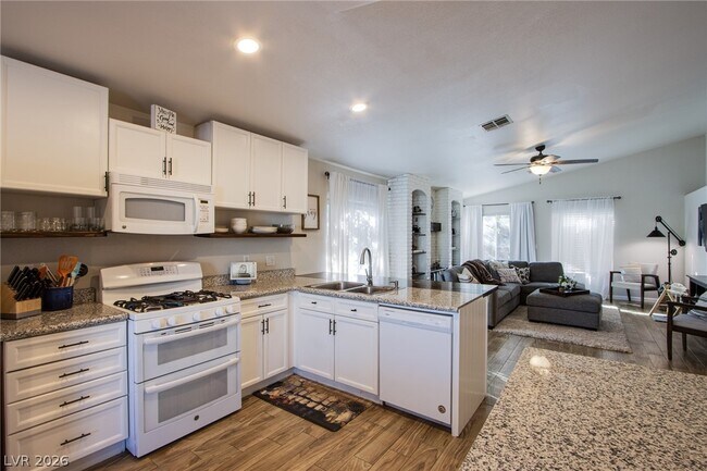 Building Photo - 7413 Alpine Ridge St