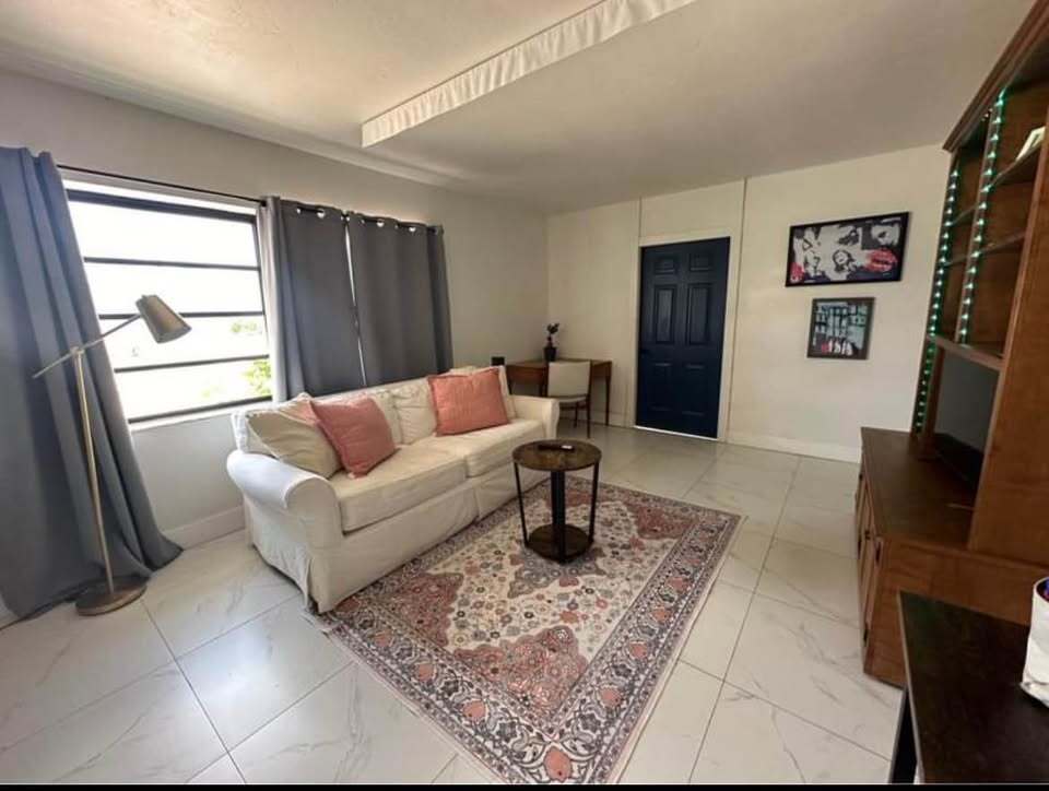 Living area - 3001 NW 9th Ave