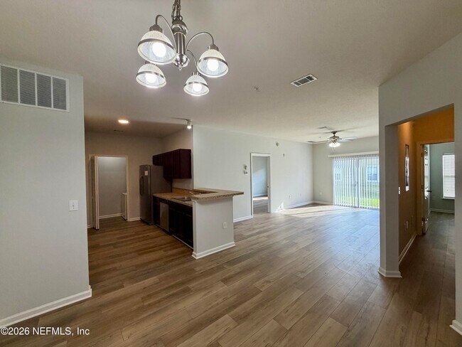 Building Photo - 6916 Ortega Woods Dr