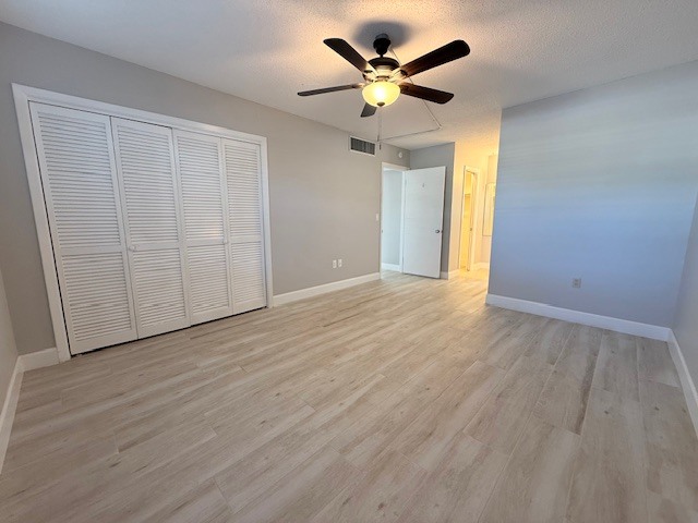 Building Photo - 7351 W Country Club Dr N