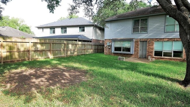 Building Photo - 1203 Brook Grove Dr