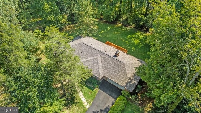 Building Photo - 39225 Foxhill Rd