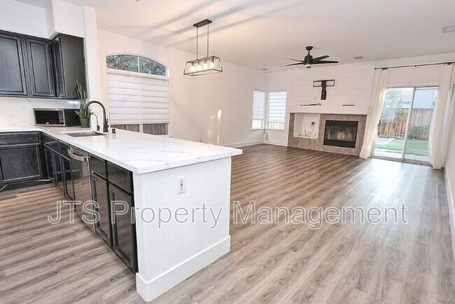 Building Photo - 3112 Gennaker Way