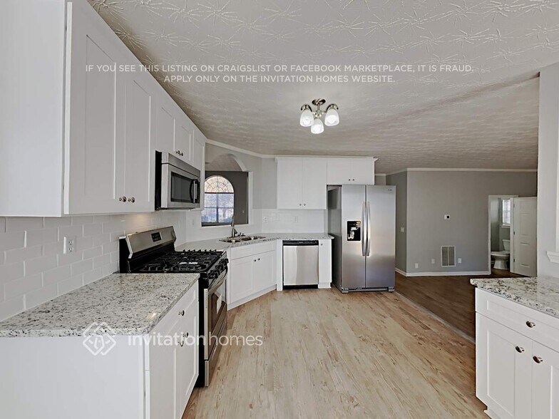 Building Photo - 1020 Ivey Ln