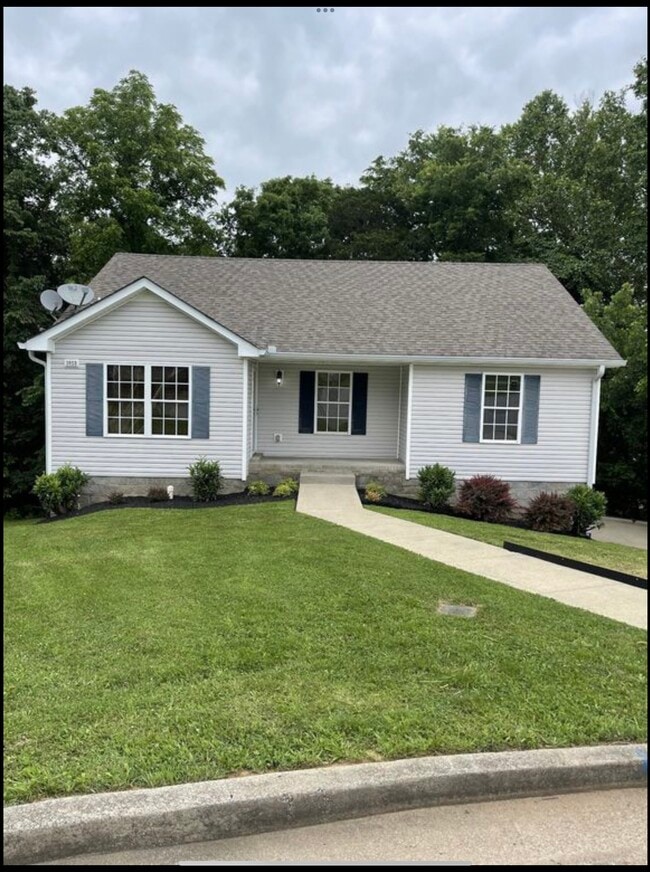 Building Photo - 1053 Red Apple Ct