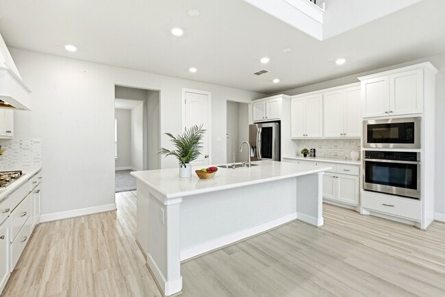 Building Photo - 4610 Elan Bend Ct