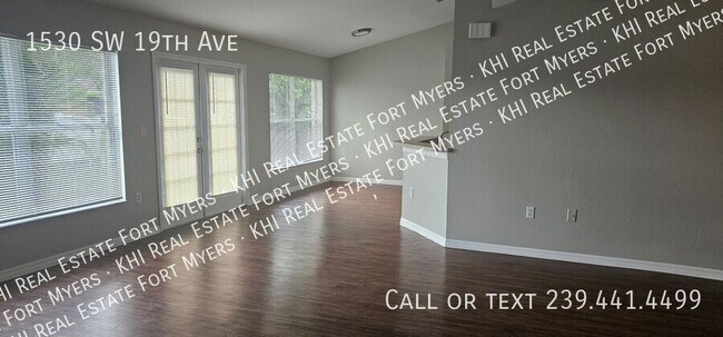 Building Photo - 1530 SW 19th Ave