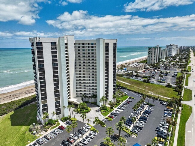 Building Photo - 9650 S Ocean Dr
