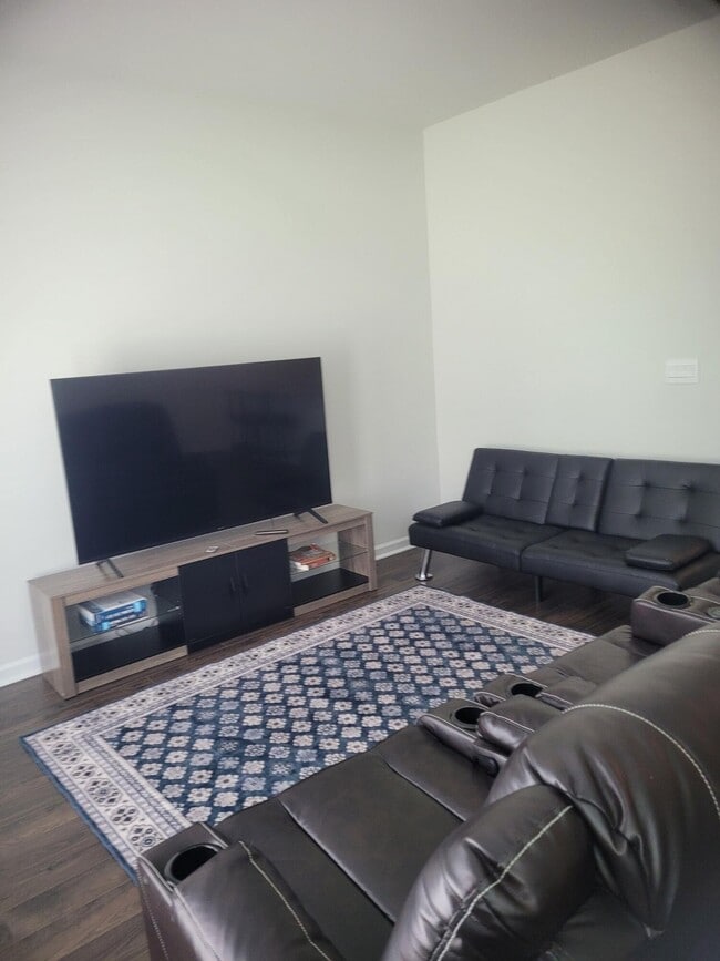 Building Photo - 3538 Firestone Dr