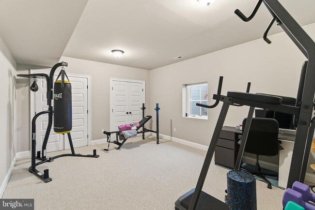 Building Photo - 259 Mt Lucas Rd