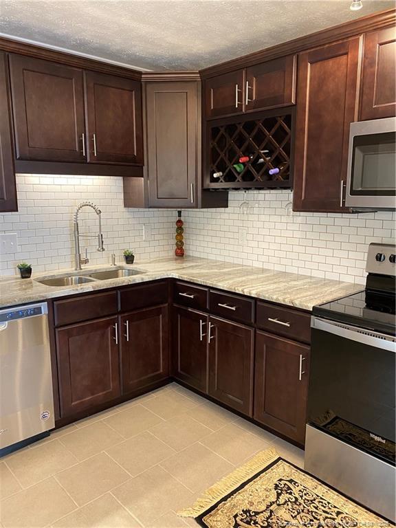 Building Photo - 1212 Butterwood Cir