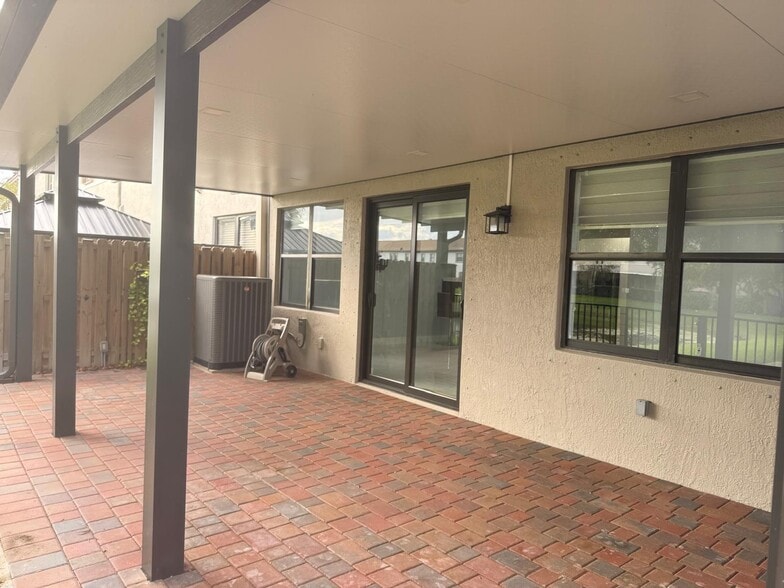 additional view of terrace/patio - 11300 SW 236th Ln
