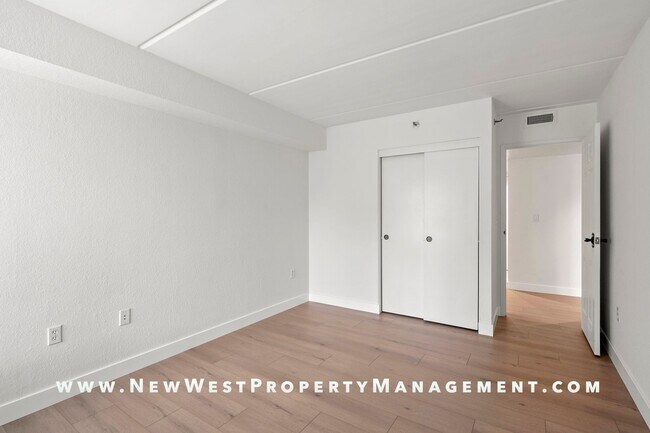 Building Photo - Renovated Cortez Hill 2 Bedroom at Symphon...