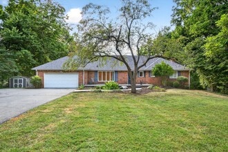 Building Photo - Beautiful, one of a kind property on four ...