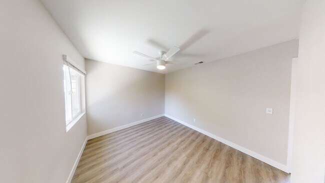Building Photo - Cozy 4BR 2 BA on Dorothy Dr