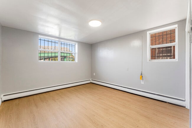 Building Photo - 296 Eastern Pkwy