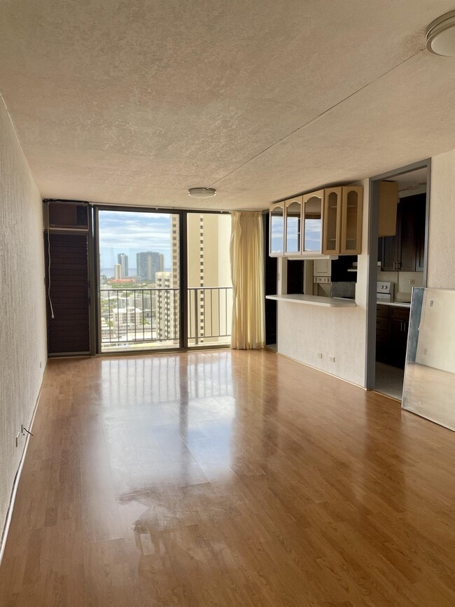 Building Photo - 1630 Liholiho St