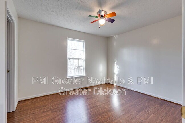 Building Photo - 175 Station Dr