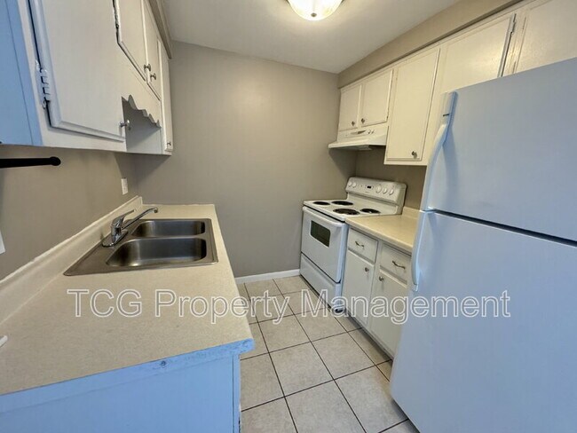 Building Photo - 1443-1467 Catherine St