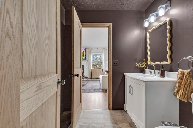 Building Photo - 2639 Berber St