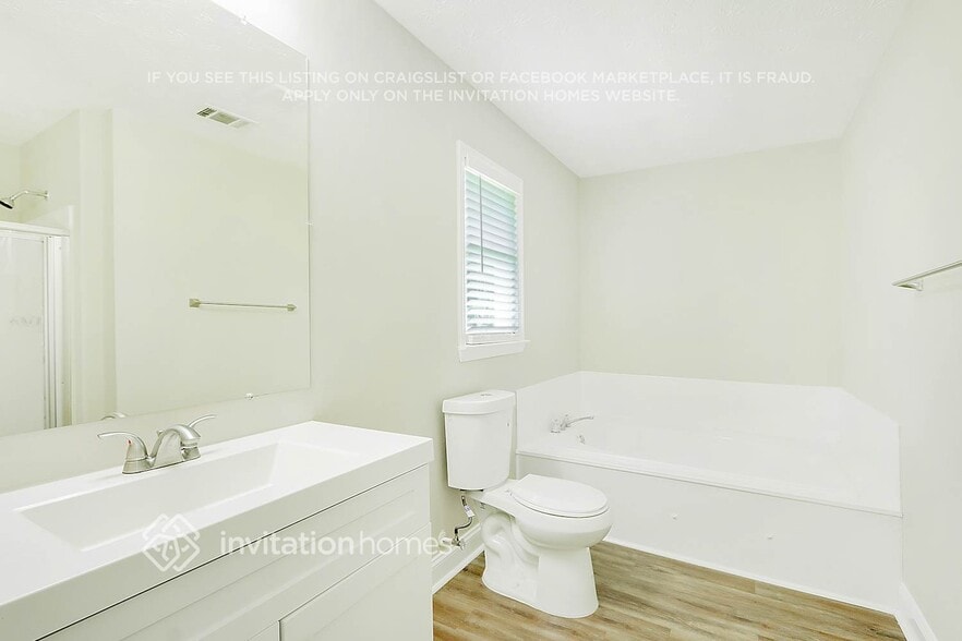 Building Photo - 65 Salem Meadow Dr