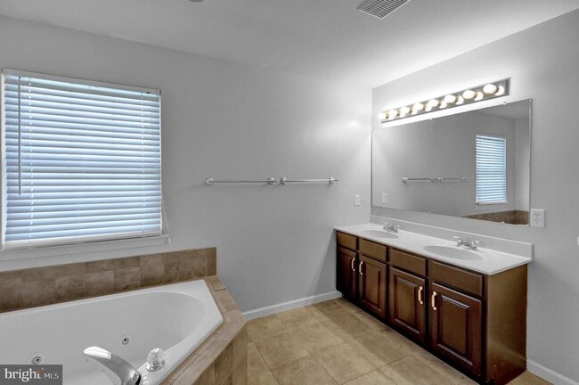 Building Photo - 1016 Josephine Dr