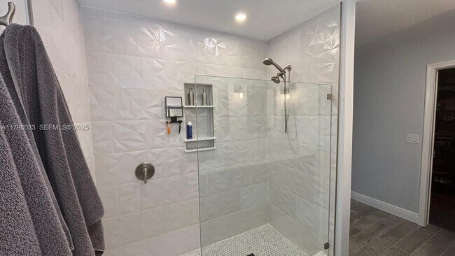 Building Photo - 2230 N 50th Ave