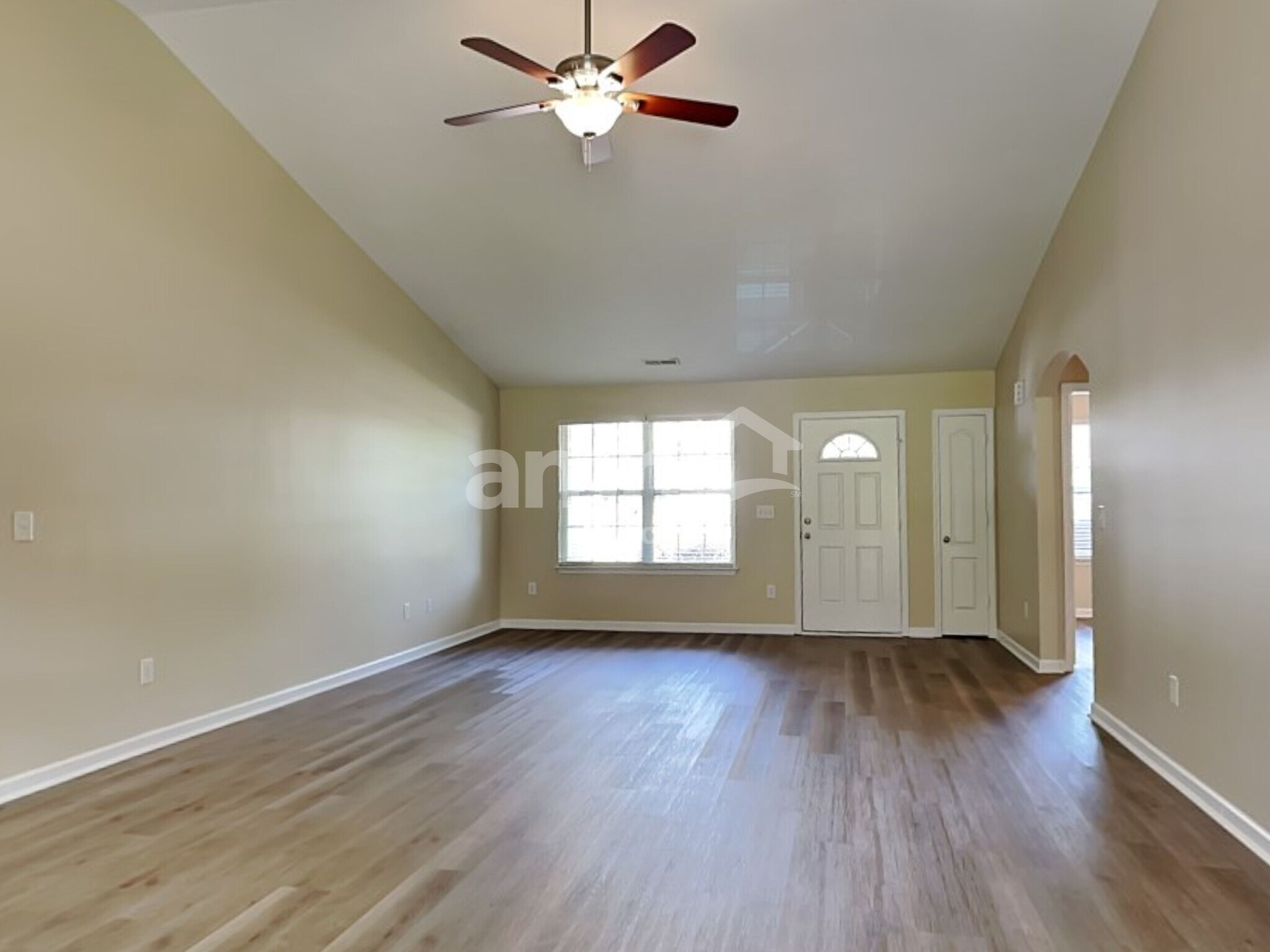 Building Photo - 204 Eastpark Way