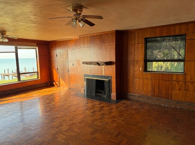 Building Photo - 10245 Dixie Hwy