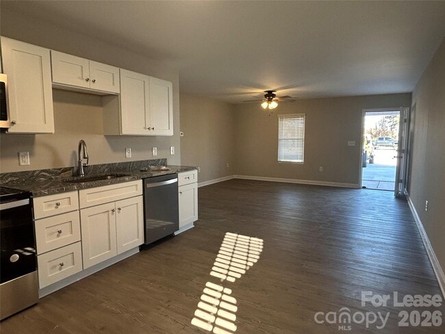 Building Photo - 3303 Paul Elmore Rd