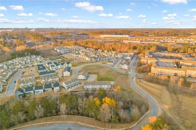 Building Photo - 1959 Hidden Hts