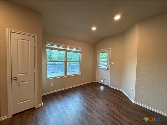 Building Photo - 2934 Field Ridge