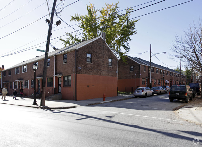 Building Photo - Spring Garden Apartments