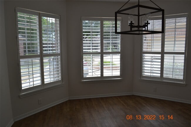Building Photo - 4007 Sand Terrace Dr