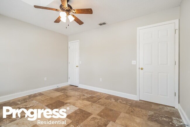 Building Photo - 4429 Pembridge Ave