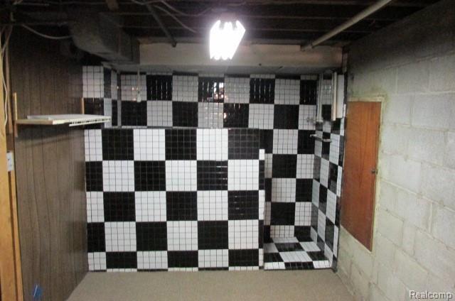 Building Photo - 8344 Ellis Rd