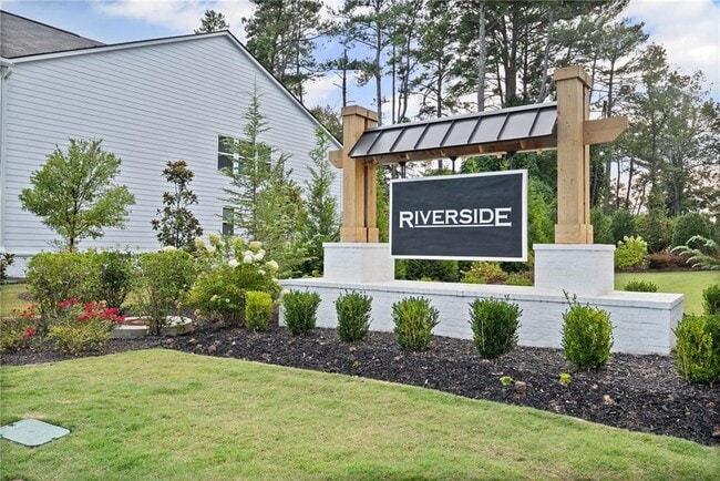 Building Photo - 2515 Riverside Rd