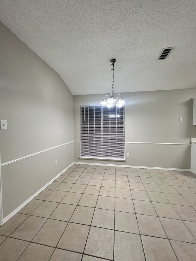 Building Photo - 6542 88th St