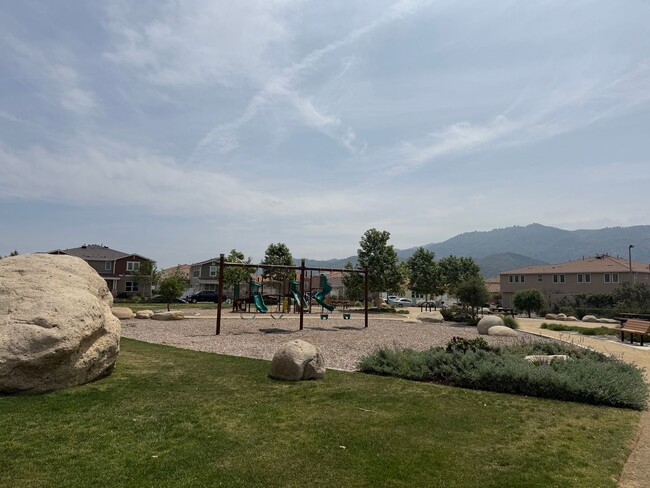Building Photo - For Rent – Updated 3-Bedroom Home in Piru
