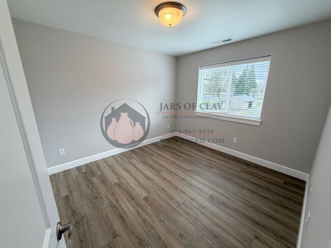 Building Photo - 1333/1335 Oppek St NE #2023-LL765