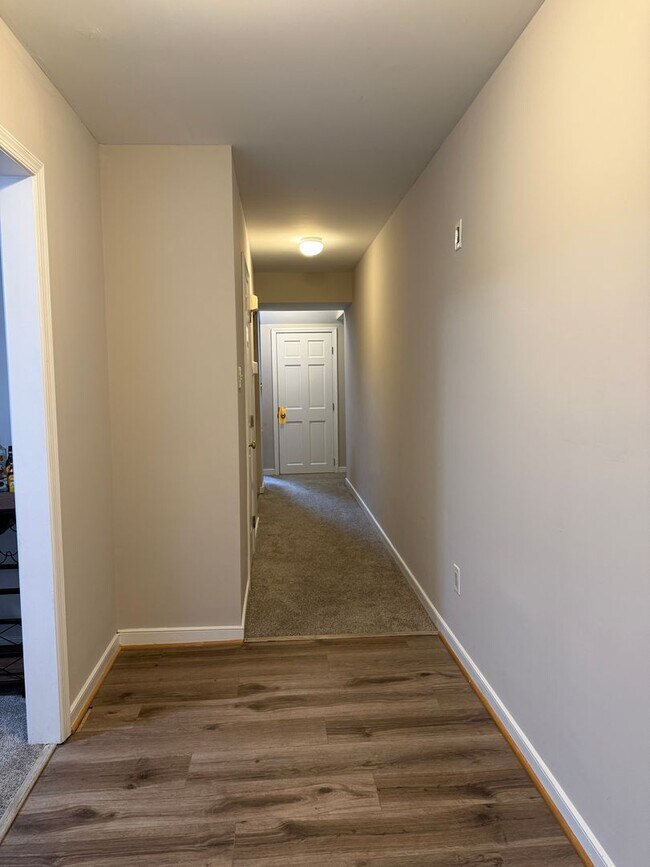 Building Photo - SPACIOUS 4 BEDROOM 2.5 BATH HOME IN GLEN ALLEN