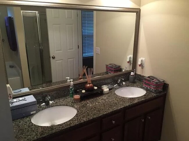 Building Photo - Blythewood Beauty - Three Bedroom, Two and...
