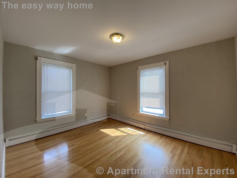 Building Photo - 350 Allston St