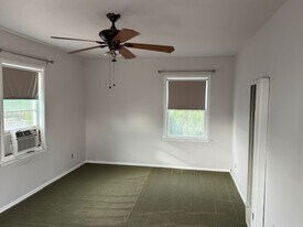 Building Photo - 3733 Cherry Ave