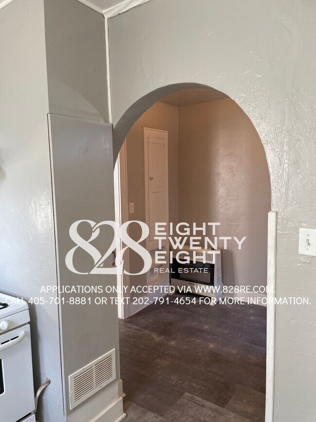 Building Photo - AVAILABLE NOW! CUTE 1st FLOOR 1 BED/1 BATH with BONUS ROOM IN NW OKC!