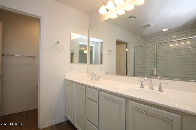 Building Photo - 5831 W Encinas Ln