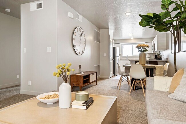 Building Photo - 2 Bed 1 Bath in Washington!