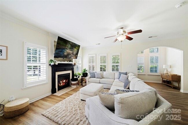 Building Photo - 10606 Trolley Run Dr