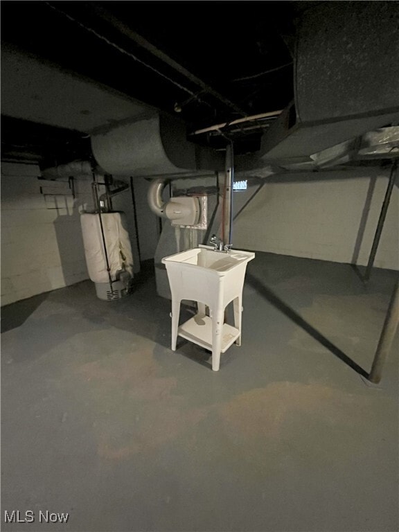 Building Photo - 2110 12th St SW